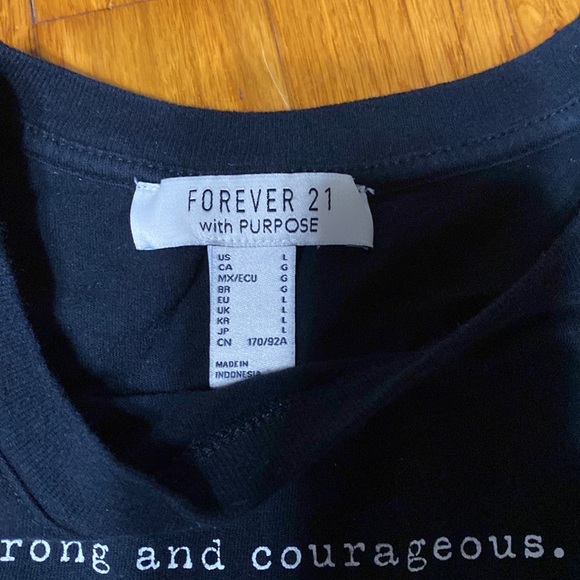 Forever 21 - Picture 3 of 3